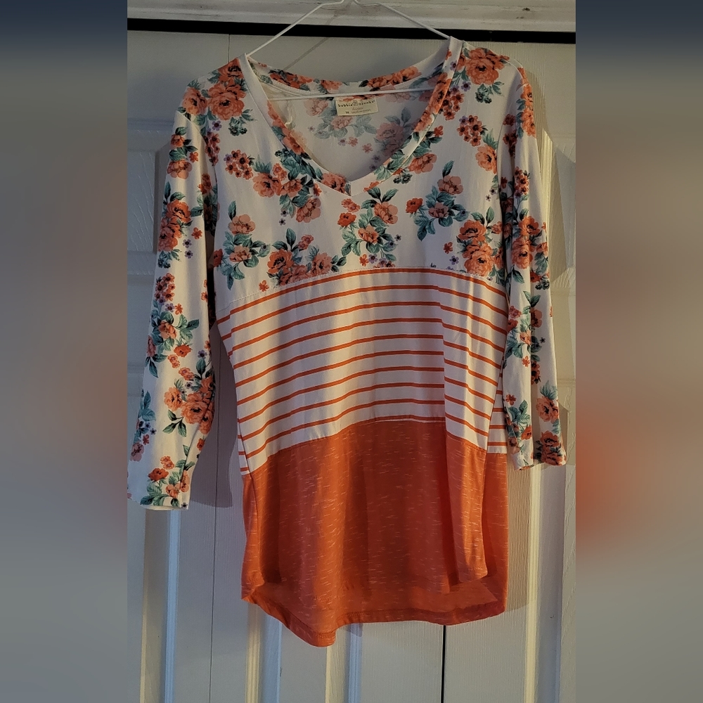 Bobbie Brooks Ladies Top Size M